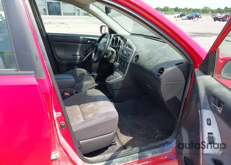 2006 Toyota Matrix Xr z USA, uszkodzony, nr VIN 2T1KR32E06C560916